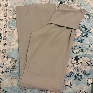 Stylish Gray Leggings